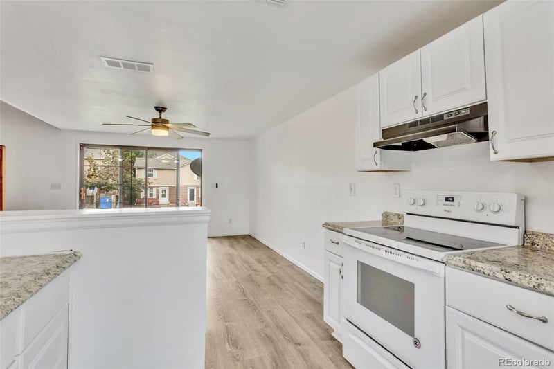 1514 S Ouray Cir #B, Aurora, CO 80017