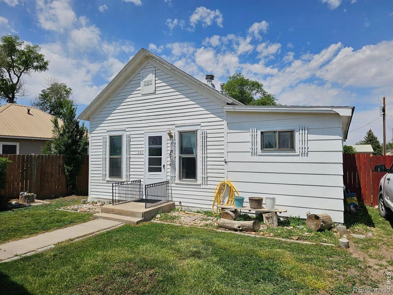 305 W 1st Ave, Iliff, CO 80736