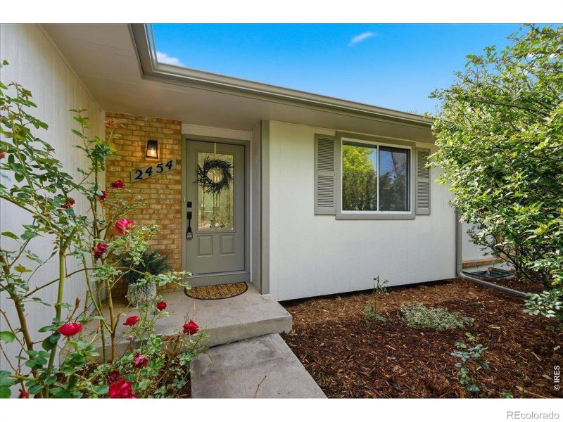 2454 Leghorn Dr, Fort Collins, CO 80526