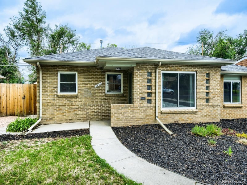 2431 Oneida St, Denver, CO 80207