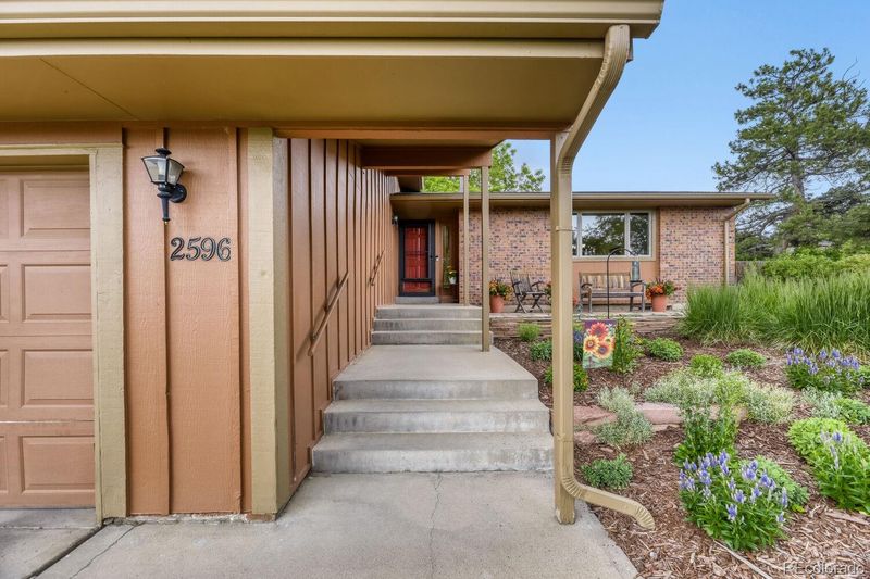 2596 S Joliet Ct, Aurora, CO 80014