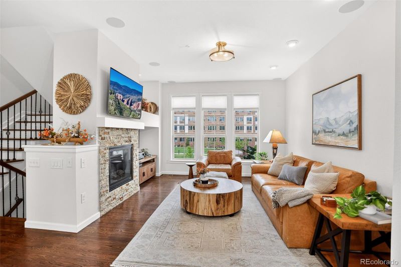 9365 Dorchester St #B, Highlands Ranch, CO 80129