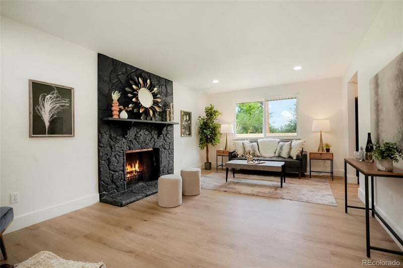 2116 S Yukon St, Lakewood, CO 80227