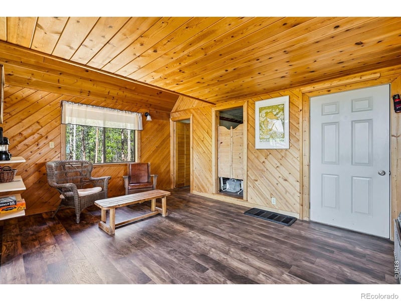 76 Cairn Ct, Drake, CO 80515
