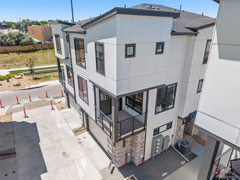 2062 S Holly St #2, Denver, CO 80222