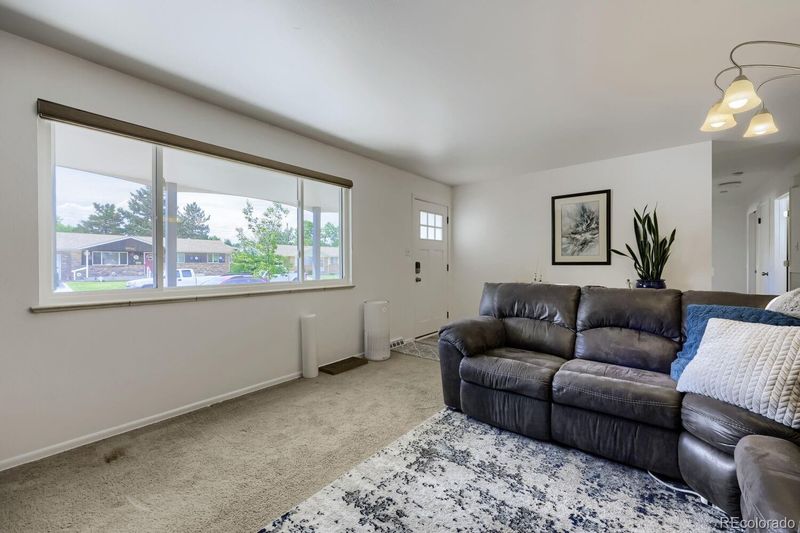 1602 S Everett St, Lakewood, CO 80232