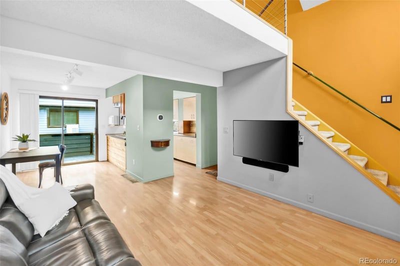 8921 W Yale Ave, Lakewood, CO 80227