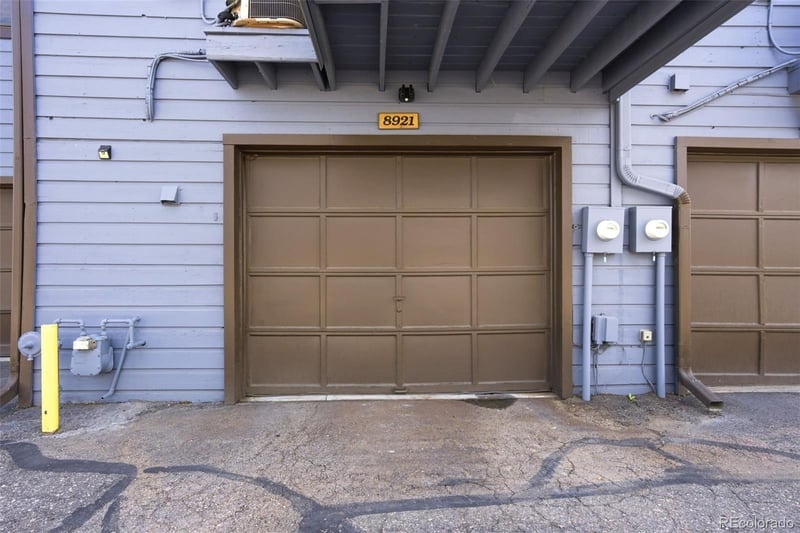 8921 W Yale Ave, Lakewood, CO 80227