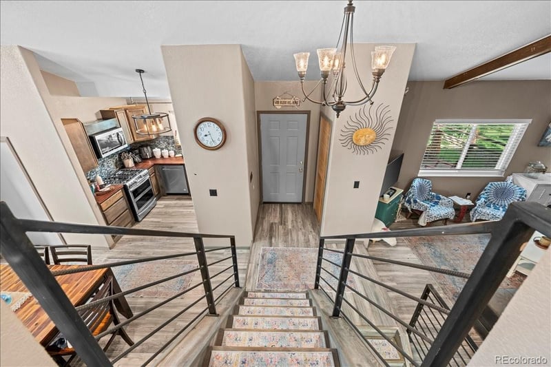 1100 Atlas Cir, Lafayette, CO 80026