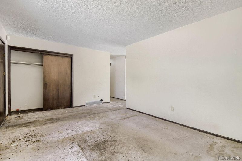 11590 E Kentucky Ave, Aurora, CO 80012