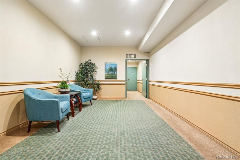 2897 W Riverwalk Cir #307, Littleton, CO 80123