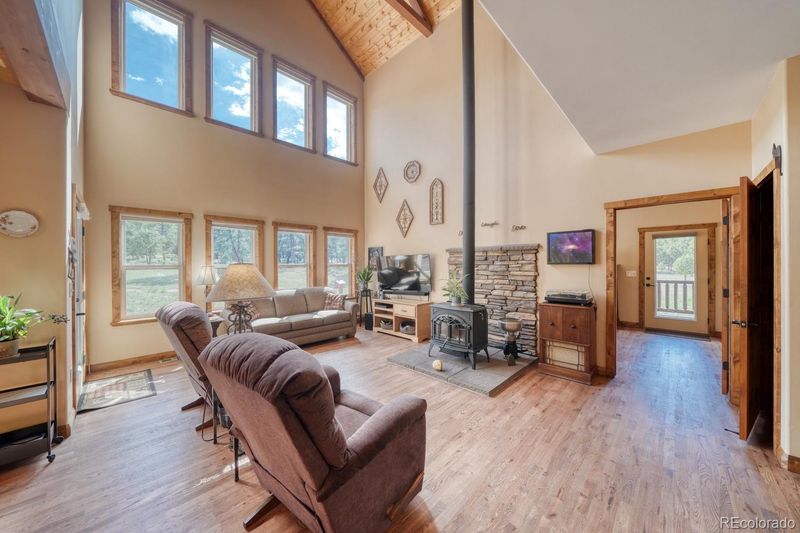 320 Cody Park Rd, Cotopaxi, CO 81223