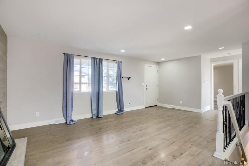 8356 Mitze Dr, Denver, CO 80221