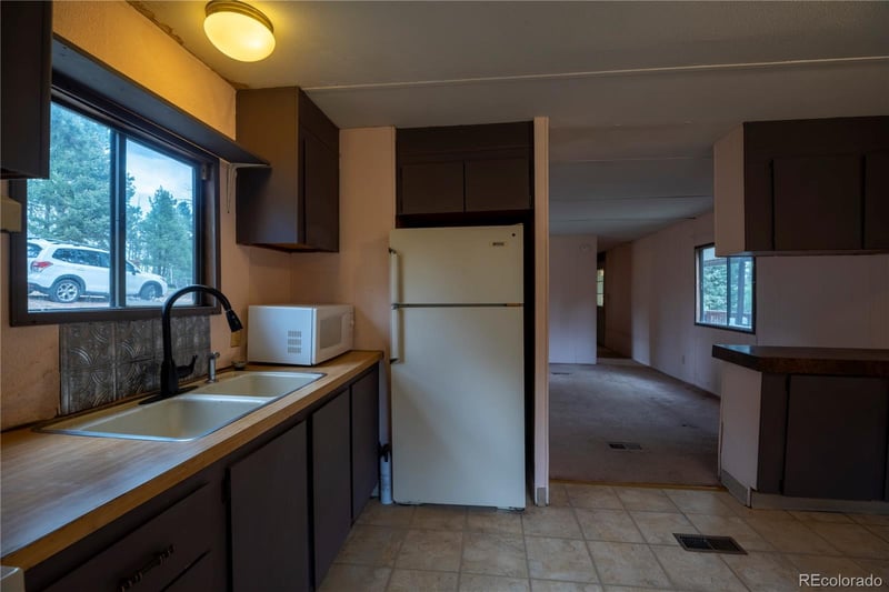 310 Blossom Rd, Woodland Park, CO 80863