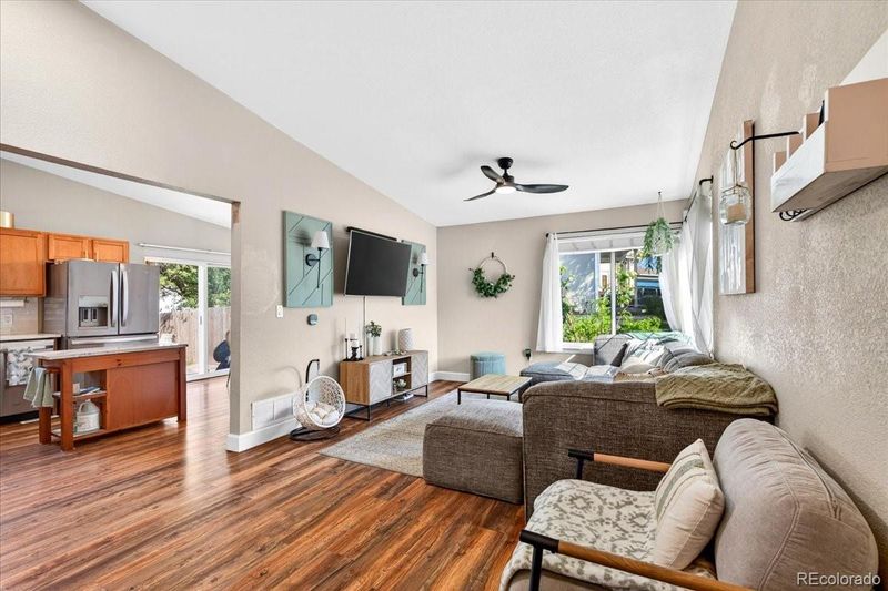 4366 S Dearborn Ct, Aurora, CO 80015