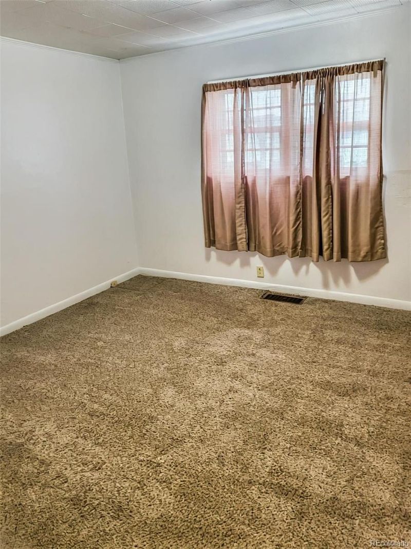 212 Cimarron, La Junta, CO 81050