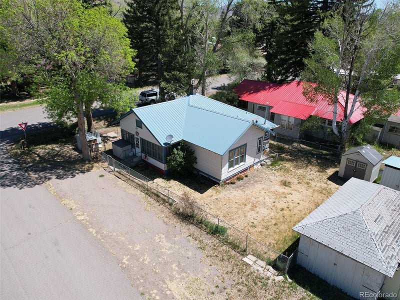 400 7th St, Saguache, CO 81149