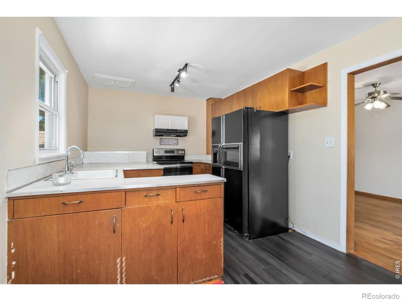 1230 Hover St, Longmont, CO 80501