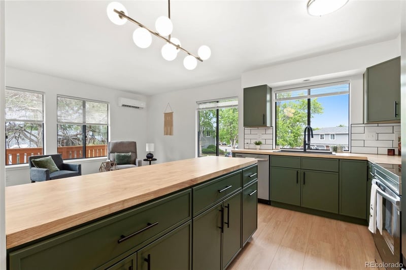 7889 York St #3, Denver, CO 80229