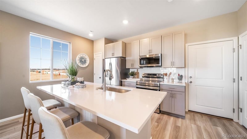 22403 E 46th Ave, Aurora, CO 80019