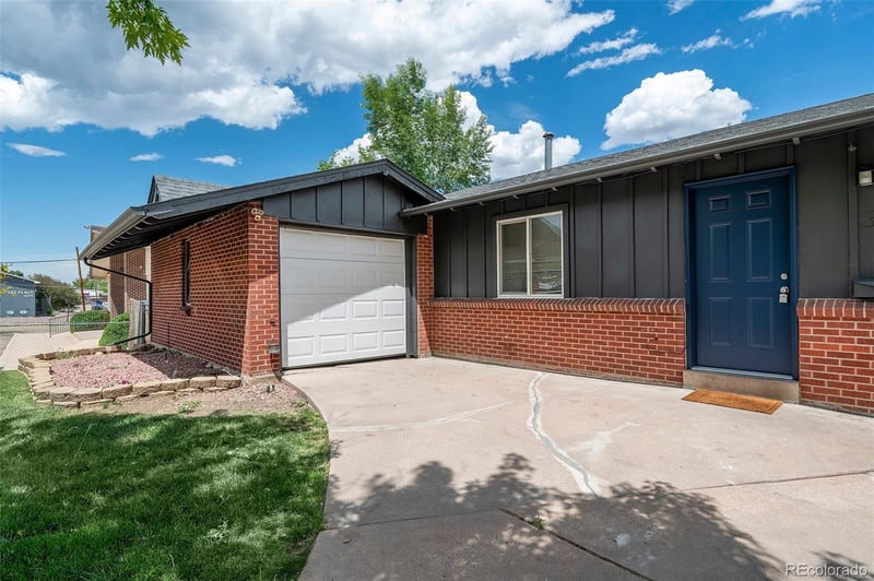 30 Ames St, Lakewood, CO 80226