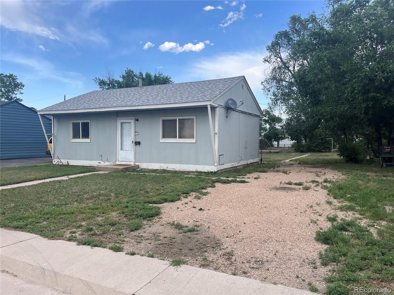804 S 1st Ave, Brighton, CO 80601