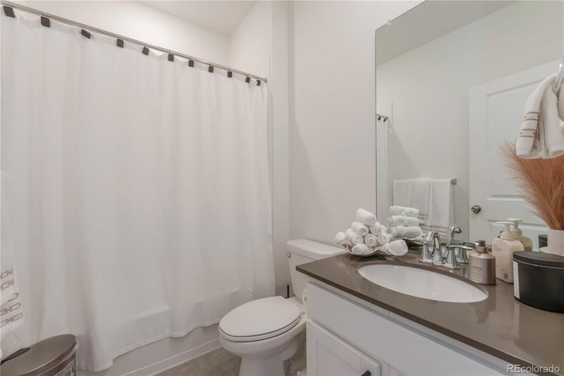 9981 Tucson St, Commerce City, CO 80022