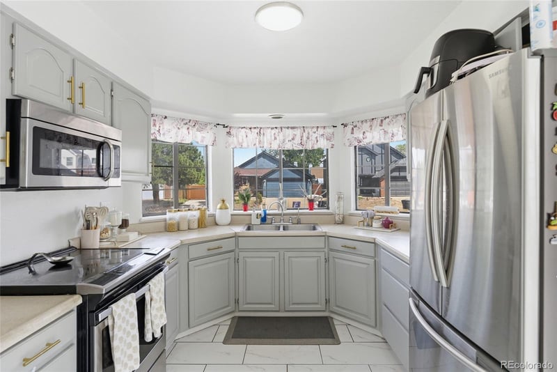 4331 Del Rio Ct, Denver, CO 80239