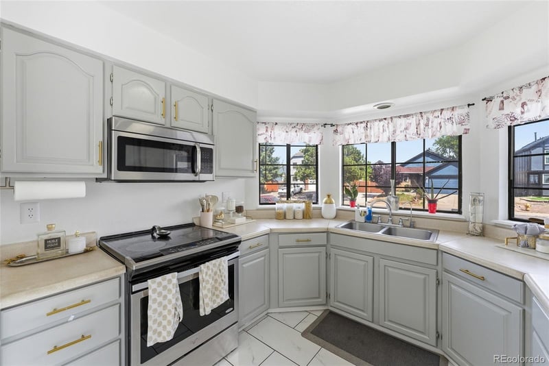 4331 Del Rio Ct, Denver, CO 80239
