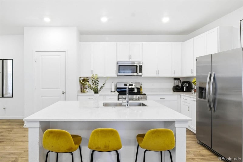 555 Aspen Ave, Bennett, CO 80102