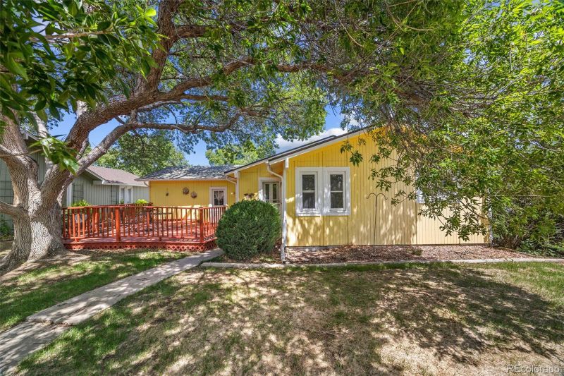 12 Scott Dr, Broomfield, CO 80020