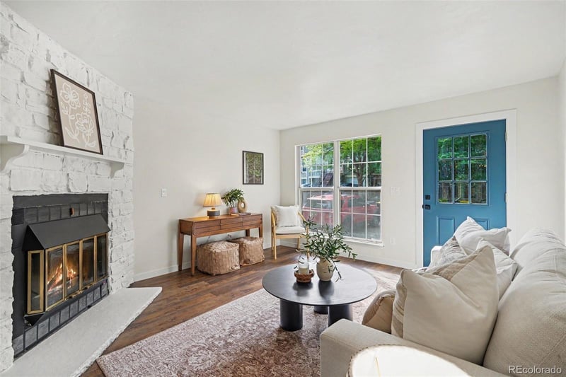 2537 E Nichols Cir, Centennial, CO 80122