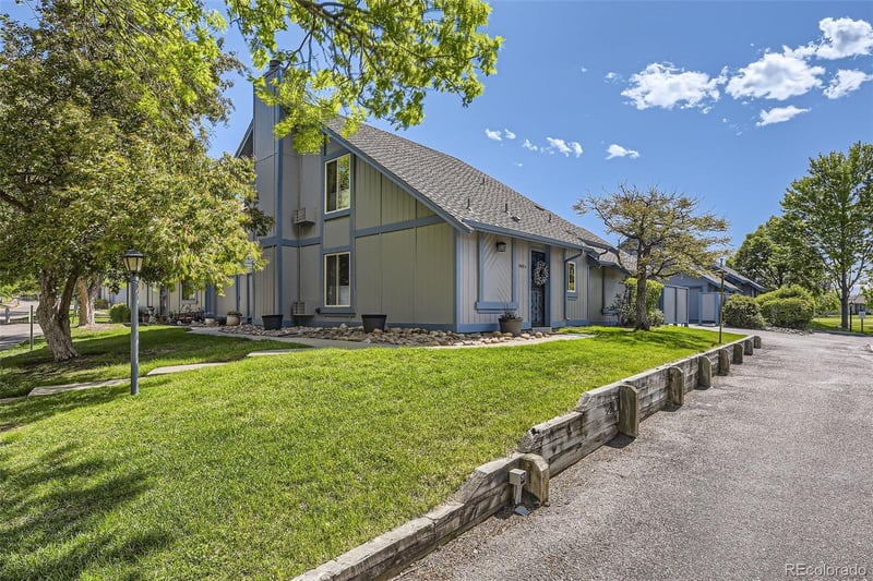 2437 S Victor St #A, Aurora, CO 80014