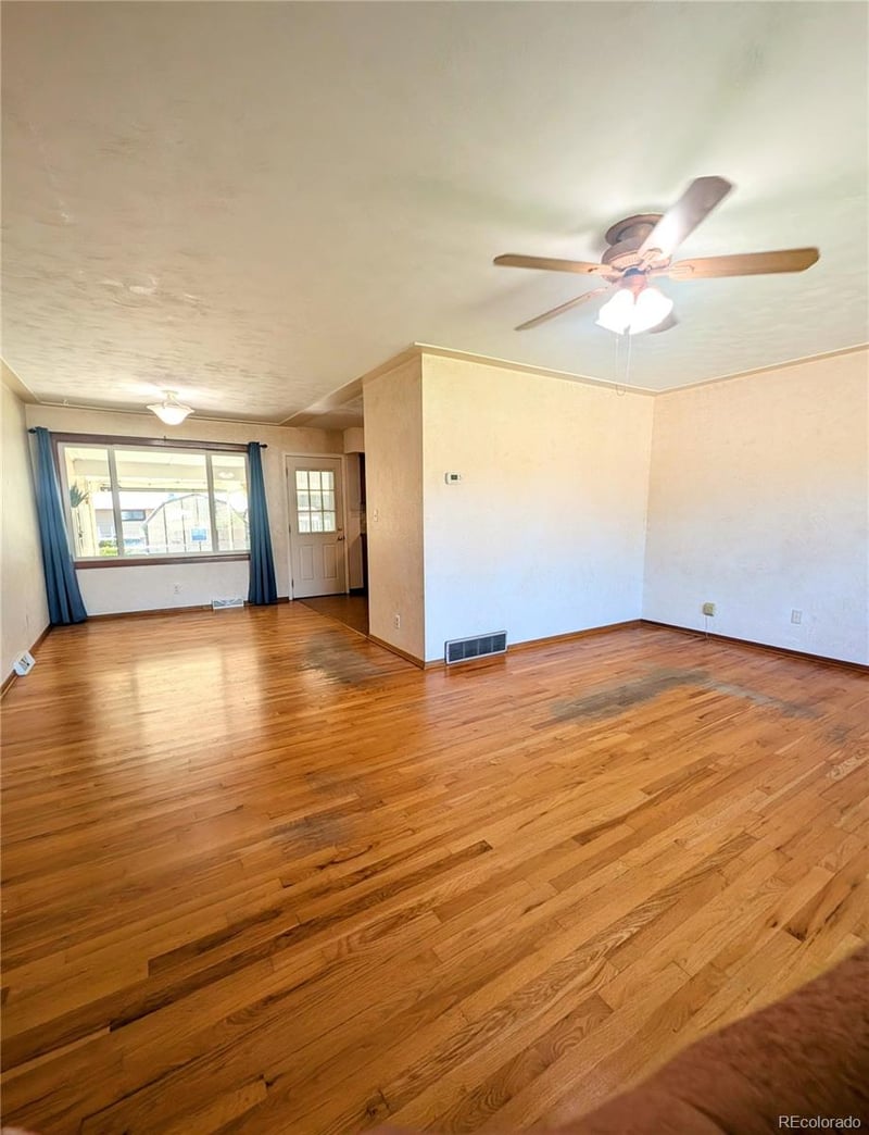 1616 W 16th St, Loveland, CO 80538