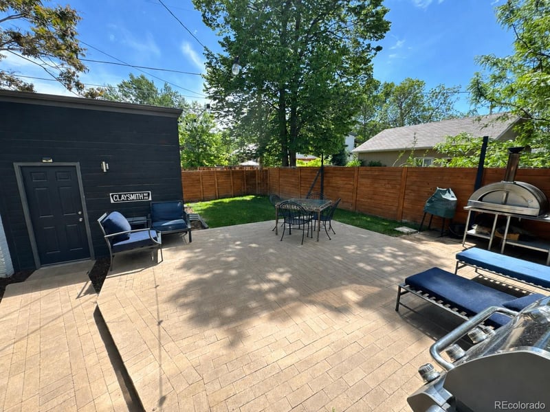 2368 N Glencoe St, Denver, CO 80207