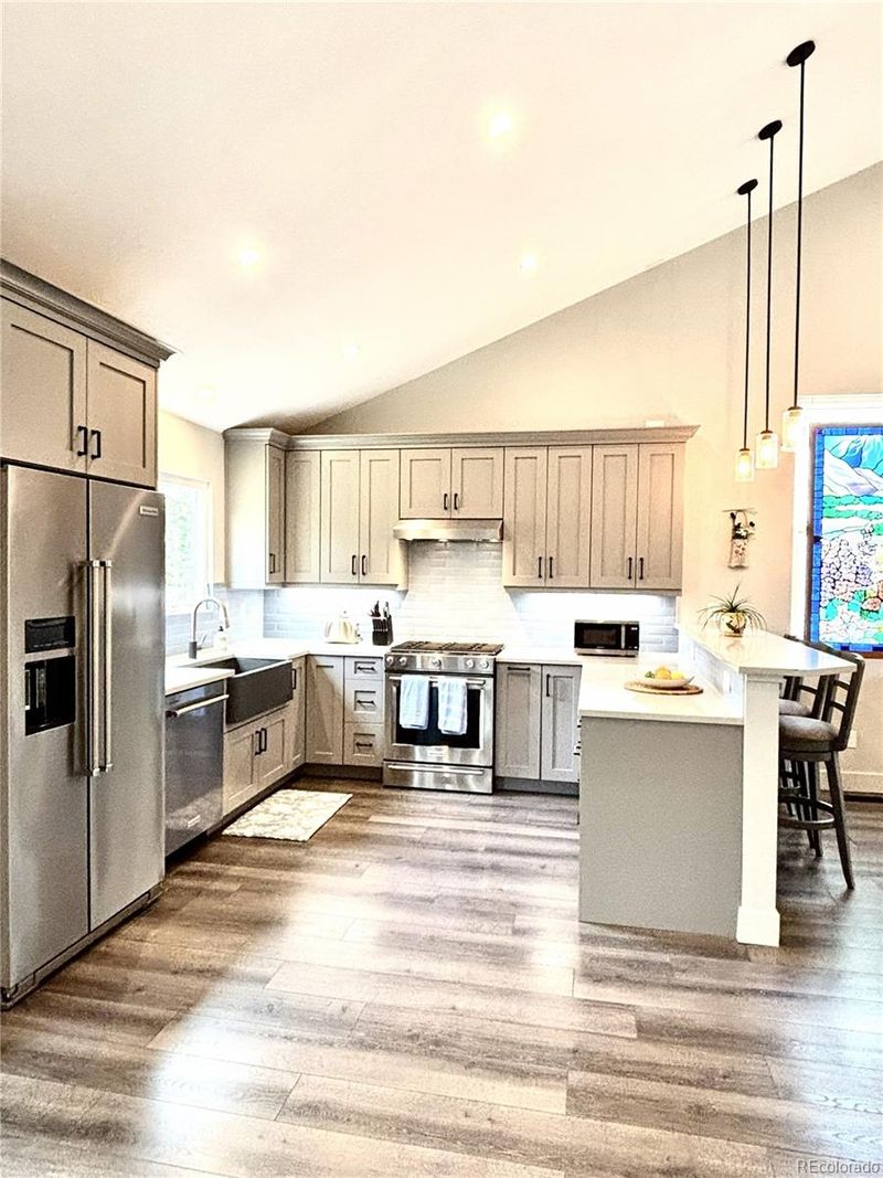 1417 Mcintosh Ave, Broomfield, CO 80020