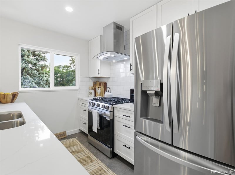 13090 W Warren Ave, Lakewood, CO 80228