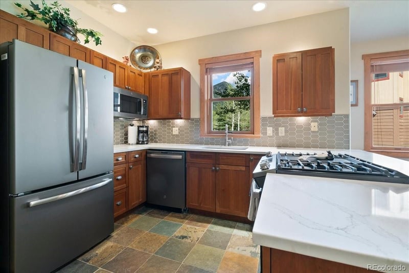 201 Hawk Cir #2329, Dillon, CO 80435