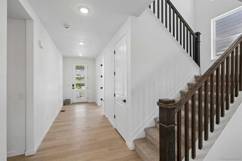 25294 E Warren Pl, Aurora, CO 80018