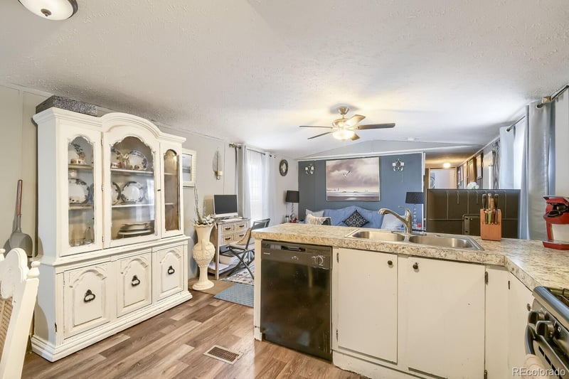 1540 Billings St Lot H-11, Aurora, CO 80011