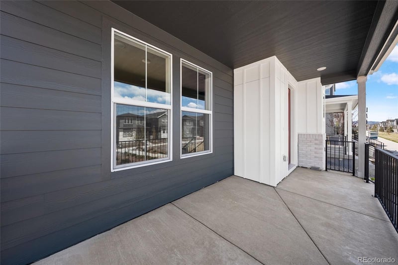 8741 Whiteclover St, Littleton, CO 80125