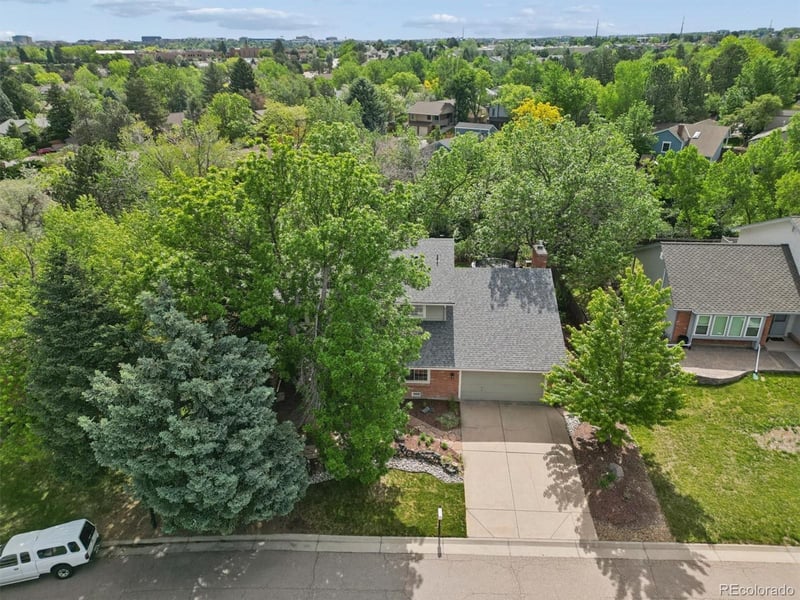 8070 S Monaco Cir, Centennial, CO 80112