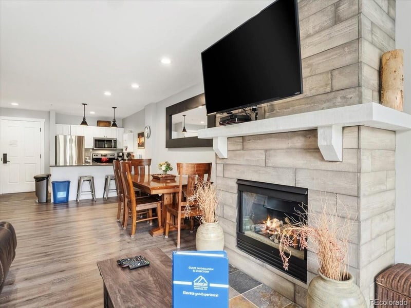 20 Hunki Dori Ct #2295, Dillon, CO 80435