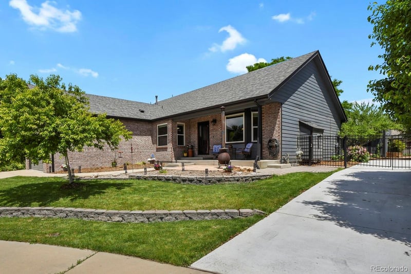 882 S 14th Ave, Brighton, CO 80601