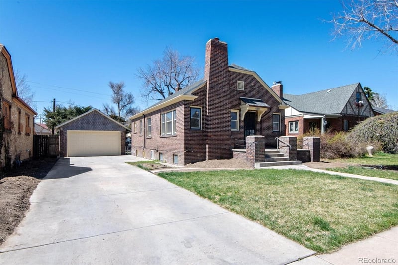 1211 Bellaire St, Denver, CO 80220