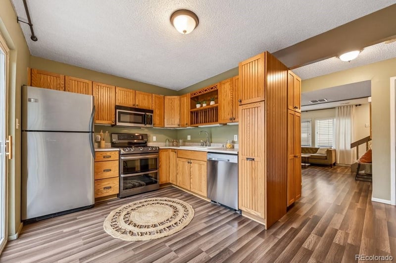 985 W 10th St #C4, Loveland, CO 80537