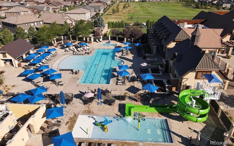 8069 S Blackstone Pw, Aurora, CO 80016