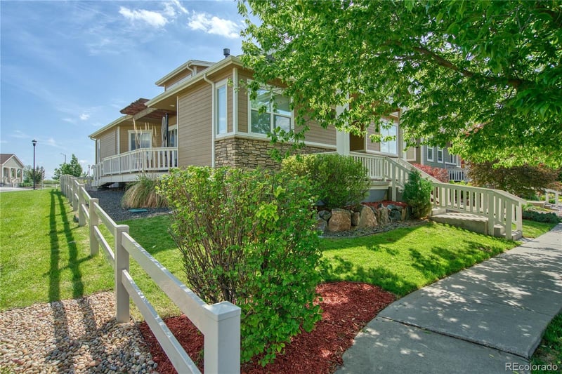 1522 Moonlight Dr, Longmont, CO 80504