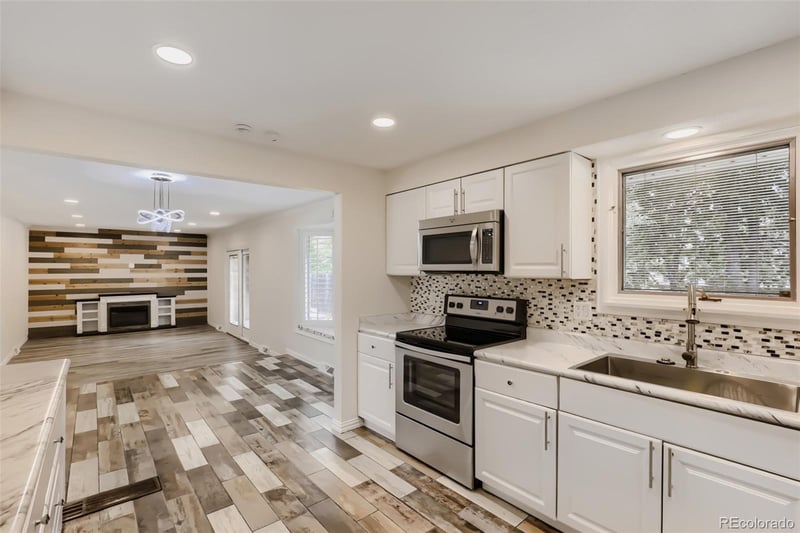 689 Jasper St, Aurora, CO 80011