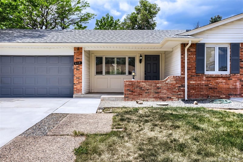 689 Jasper St, Aurora, CO 80011